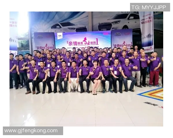 家庭团聚新方式电竞家庭赛让亲情在游戏中绽放 家庭团聚新方式电竞家庭赛让亲情在游戏中绽放